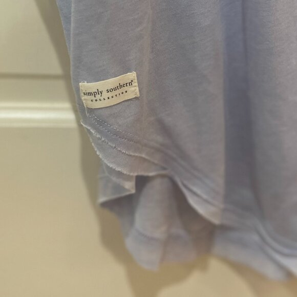 Simply Southern periwinkle summer top size L - Picture 3 of 4